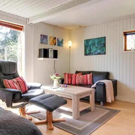 Kolja - 3km From The Sea By Interhome *